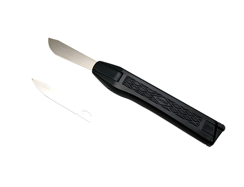 A black retractable utility knife with a patterned handle is shown next to a separate replacement blade on a plain white background.